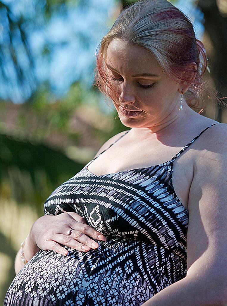Chloe, pregnant, portrait