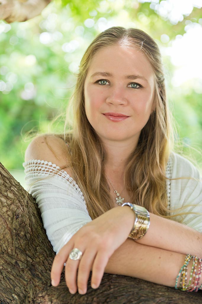 Juliane, portrait, friend