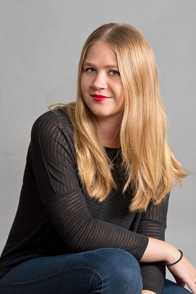 Juliane, portrait, studio