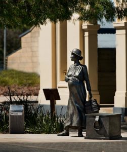 Busselton, Statue, Pregnant Teacher, Historical precinct